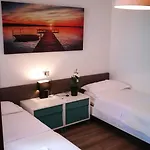 In - Gardasee 39034 Villa *