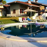 Villa In - Gardasee 39034 Lazise